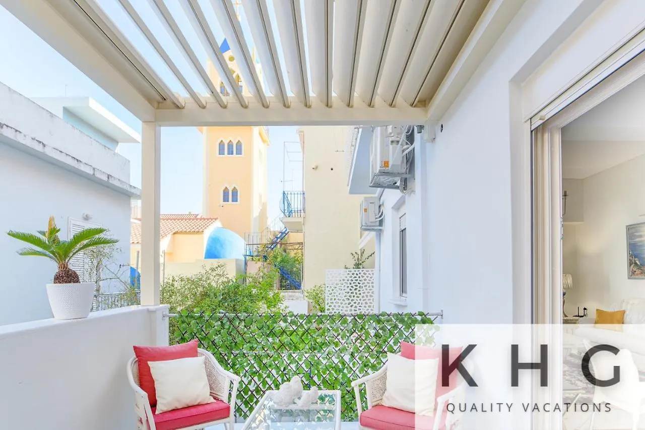 Appartement Central Luxurious Retreat In Argostoli. An Elegant Way Of Living!