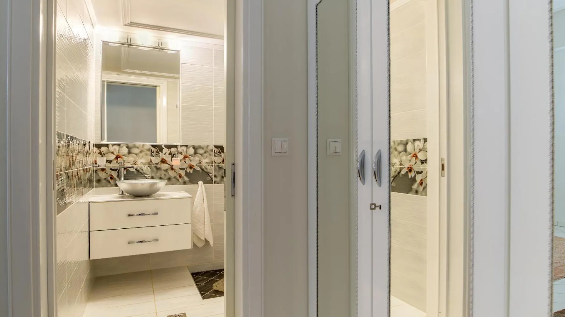 شقة Central Luxurious Retreat In Argostoli. An Elegant Way Of Living! اليونان