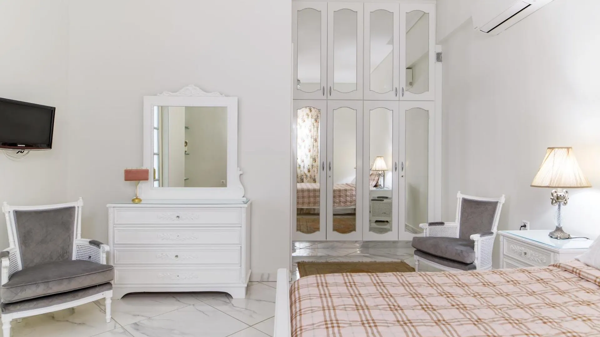 Central Luxurious Retreat In Argostoli. An Elegant Way Of Living!